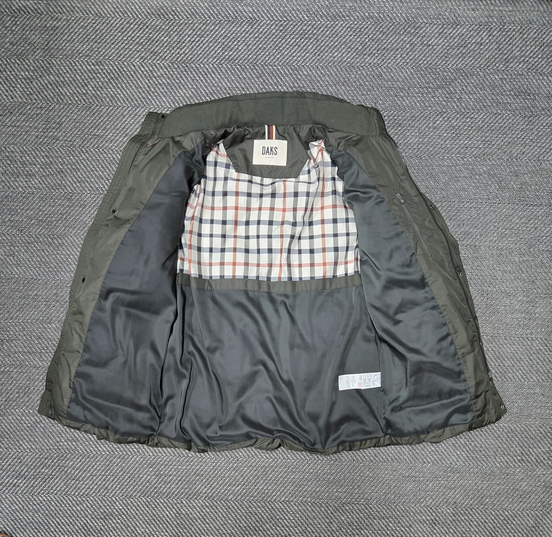 닥스골프 카키 구스다운 점퍼 상품이미지4