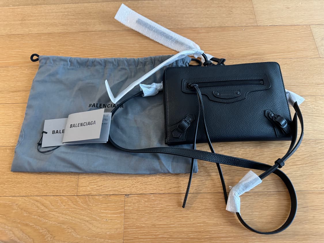 발렌시아가 네오 클래식 스몰 클러치 크로스백 상품이미지2