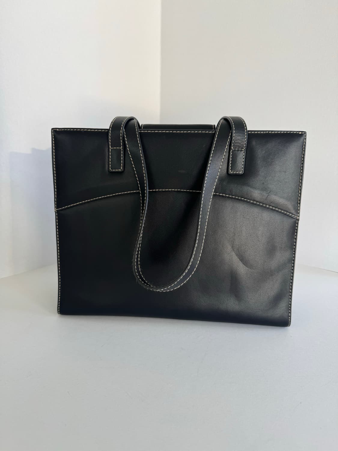 랄프로렌 화이트 스티치 가죽 숄더백 상품이미지9