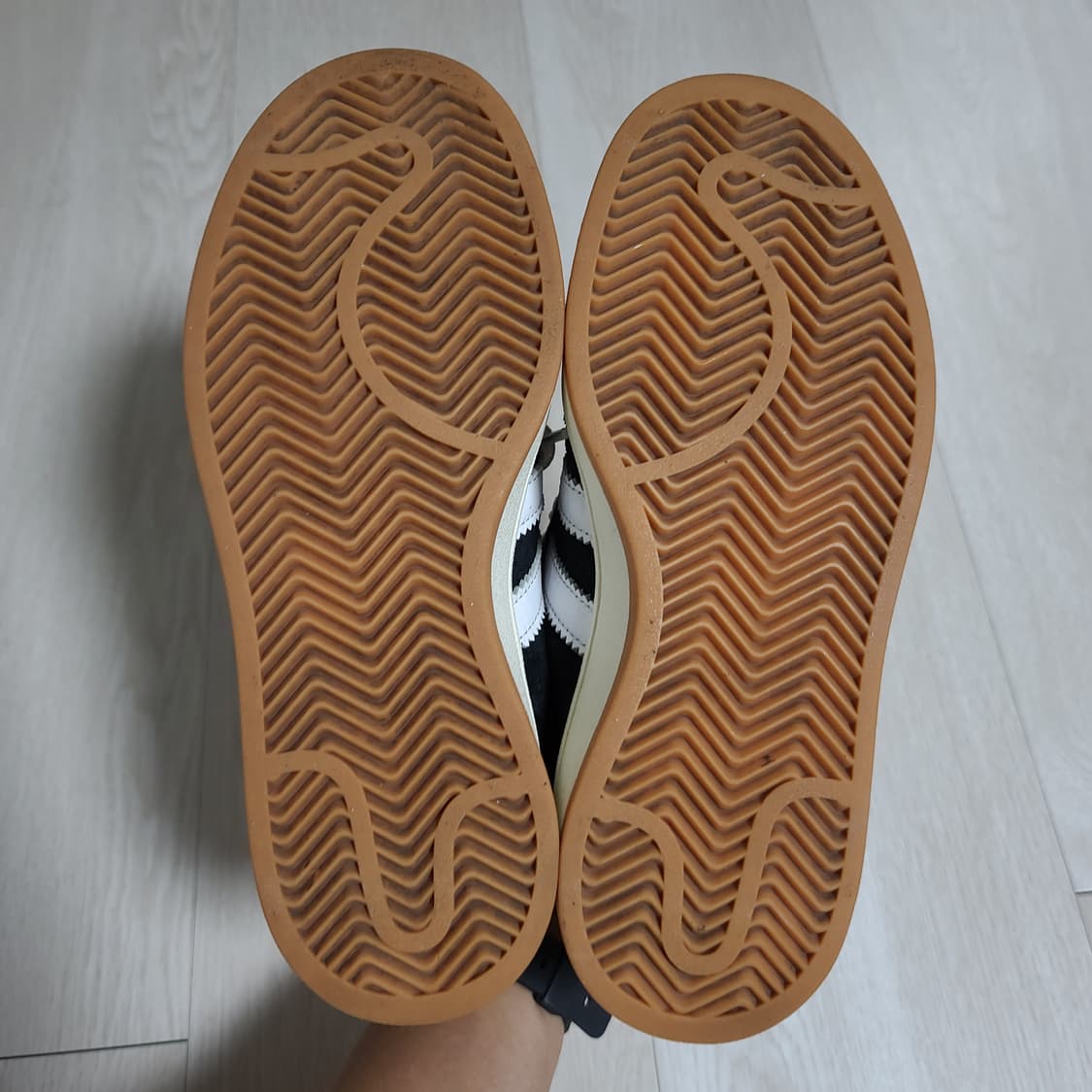 230 ) 아디다스 캠퍼스 00s 검흰 상품이미지5