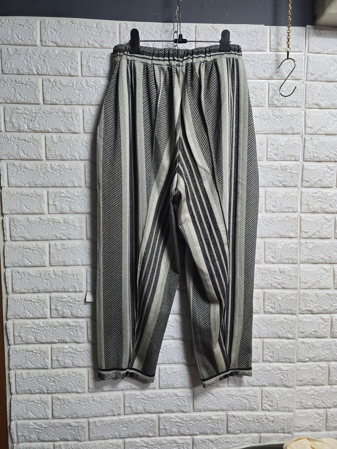 이세이미야케 플리츠 플리즈 슬렉스 3 상품이미지2