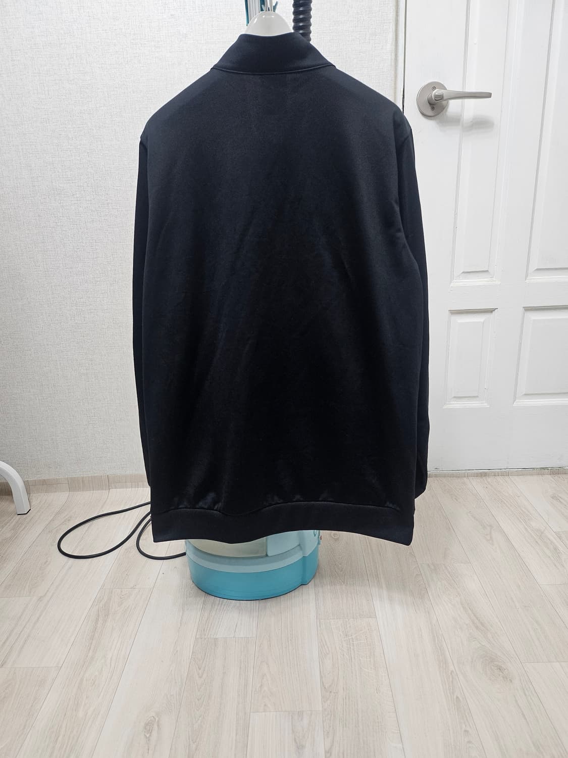 (110)2XL ☆초대장급☆ 아디다스 에센셜 [검흰] 트랙탑져지 상품이미지6