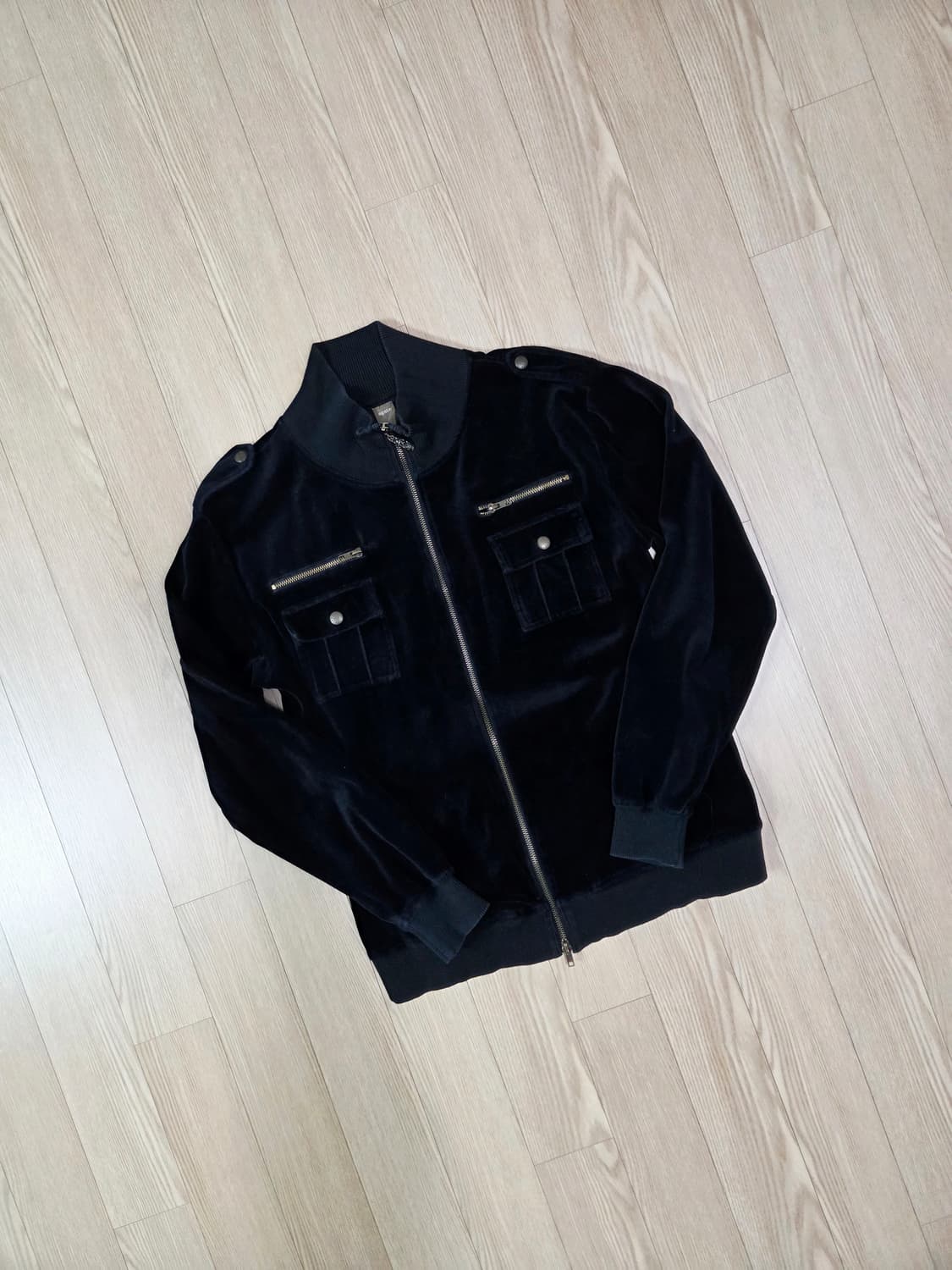 agate 블랙 벨벳 짚업 재킷 상품이미지1