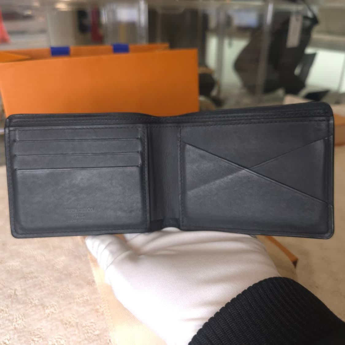 [중고/정품] 루이비통 멀티플 월릿 반지갑 모노그램 쉐도우 상품이미지6