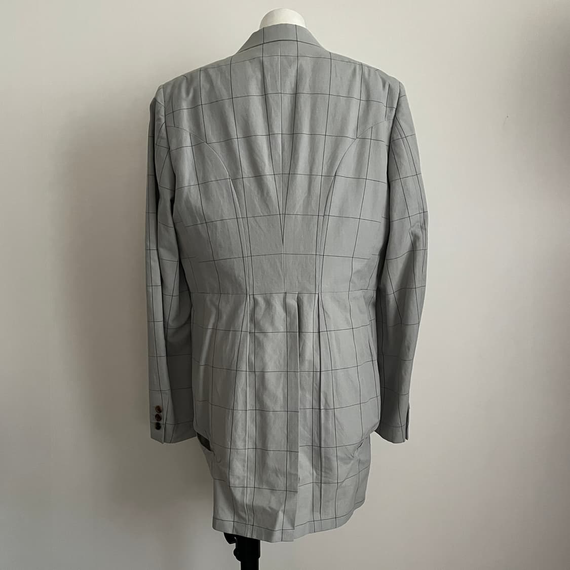 옴므플러스 16SS 컷아웃 블레이저 상품이미지5