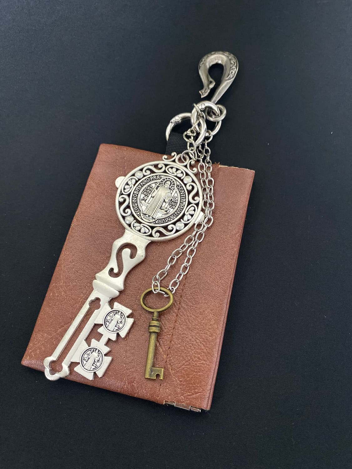 성 베네딕트 키 카드홀더 키링 상품이미지1