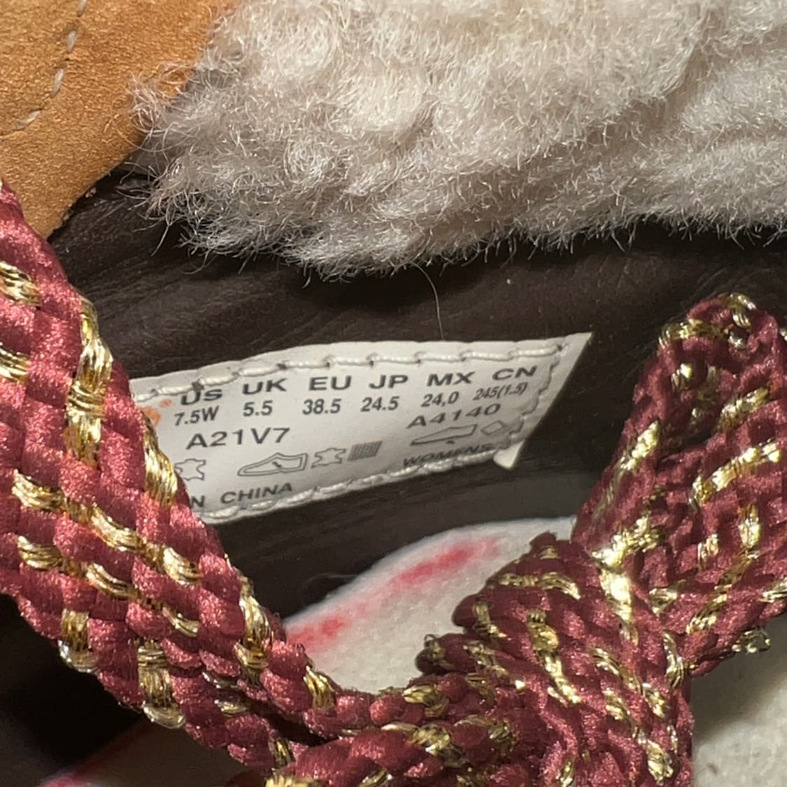 팀버랜드 6인치 프리미엄 퍼 부츠 상품이미지7