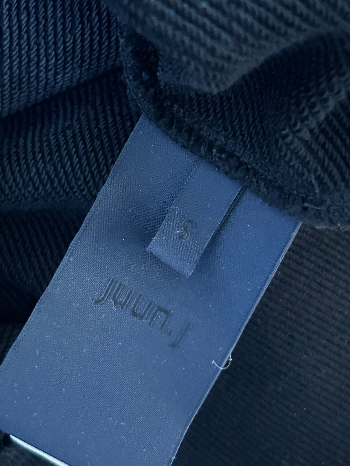 준지 21SS 블랙 그래픽 엠브로이더리 맨투맨 S 상품이미지5