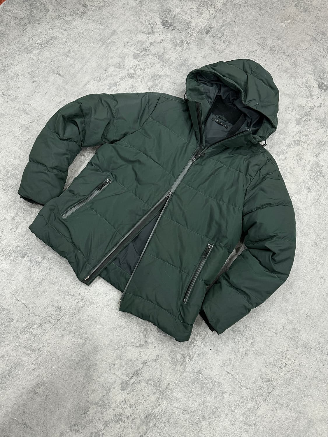 띠어리 투웨이 다운 패딩 상품이미지2