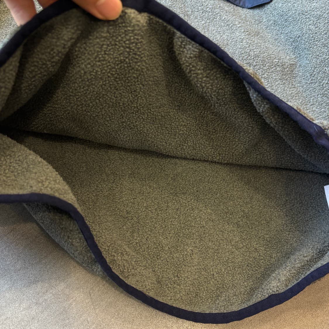 파타고니아 정품 신칠라 그레이 스냅티 상품이미지6