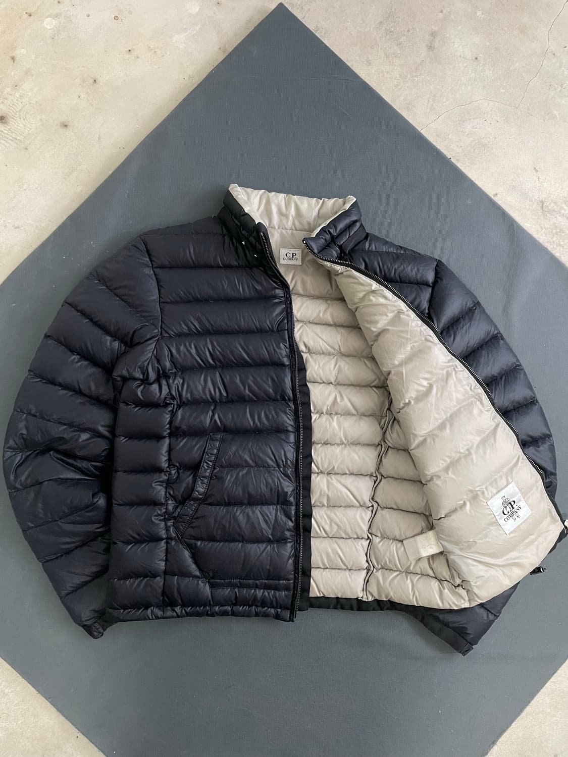 씨피컴퍼니 경량 패딩 90-85 상품이미지2