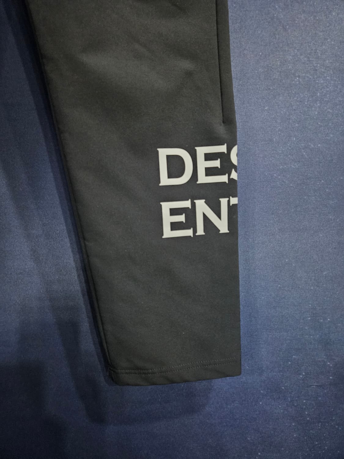 데상트 차콜컬러 남성 허리 30~32 기모 밴드팬츠  상품이미지6