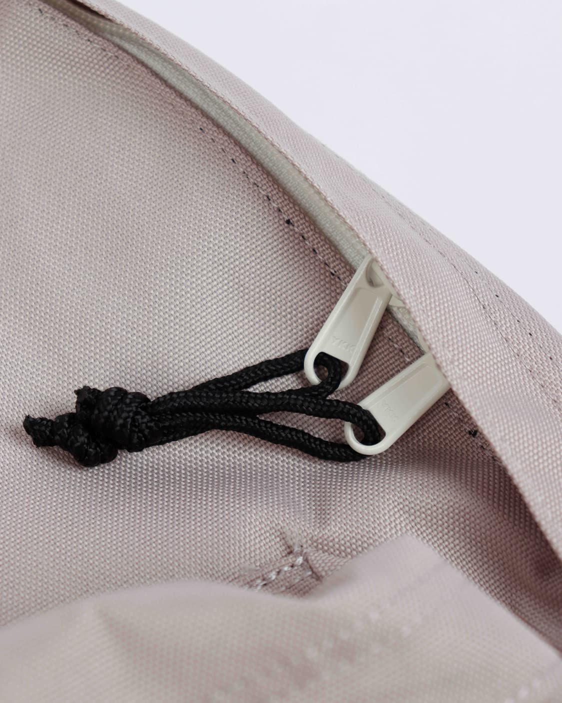 [OUTDOOR] 베이지 나일론 백팩 + 버니 파우치 상품이미지3