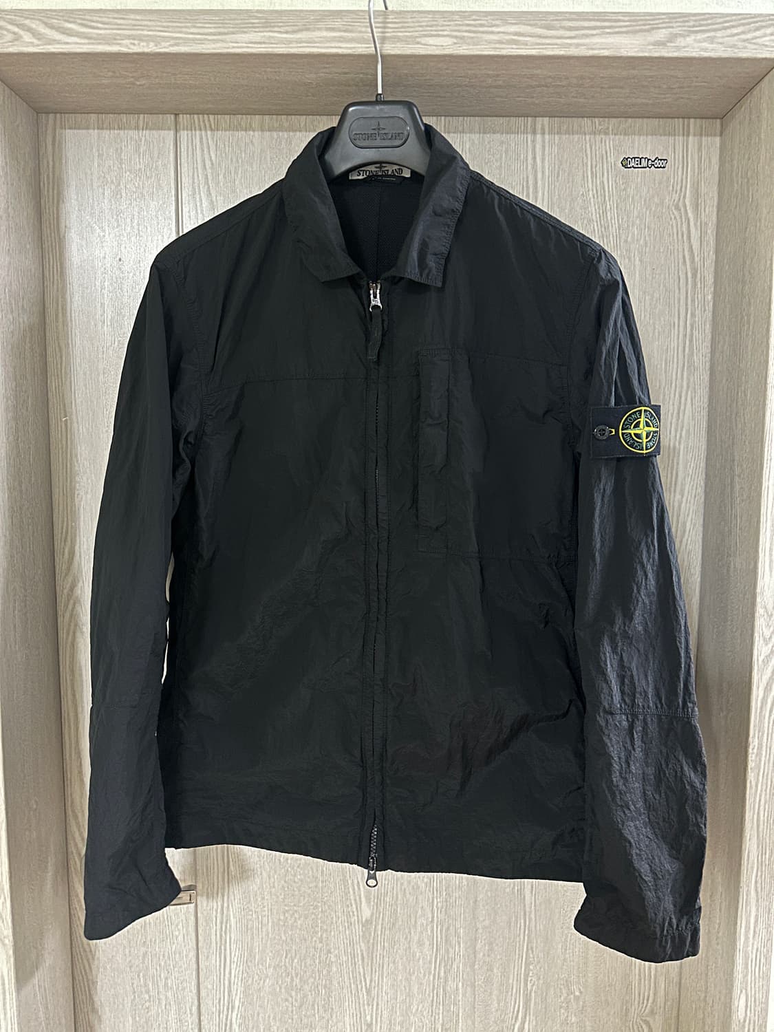 스톤아일랜드 24fw 나일론 메탈 오버셔츠 자켓 바람막이 M 상품이미지2