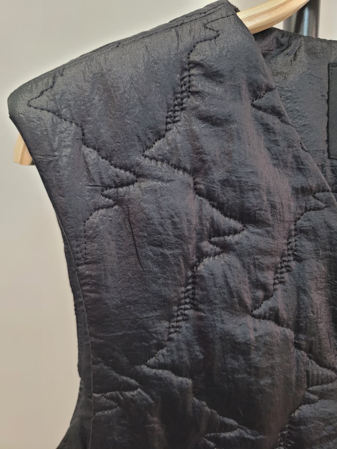 oyk 오유경스튜디오 퀼팅 패딩 베스트 1사이즈 상품이미지4