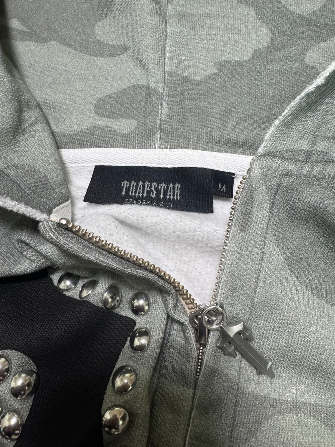 트랩스타 자수 후드집업 상품이미지4