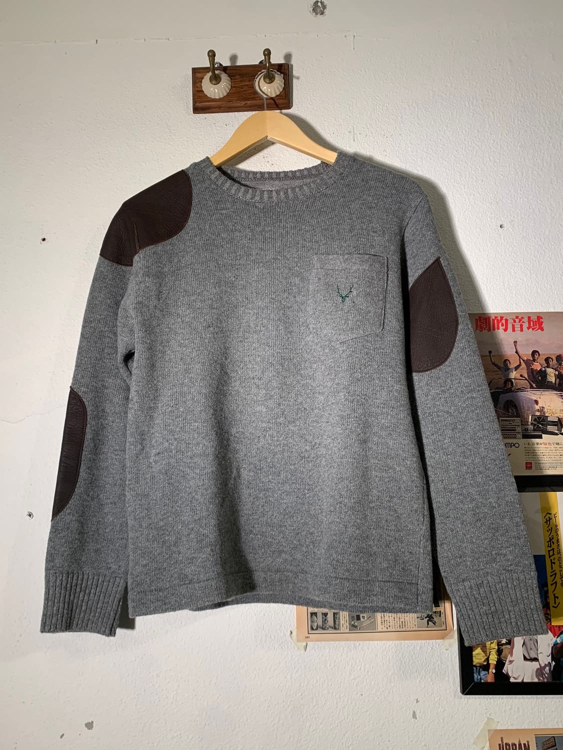 남이서팔 사슴가죽 패치 니트 상품이미지1