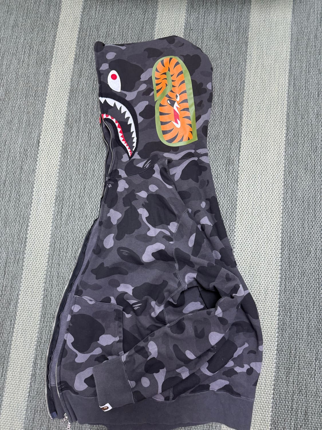 베이프 카모 샤크 후드집업 블랙 흑계 L 상품이미지1