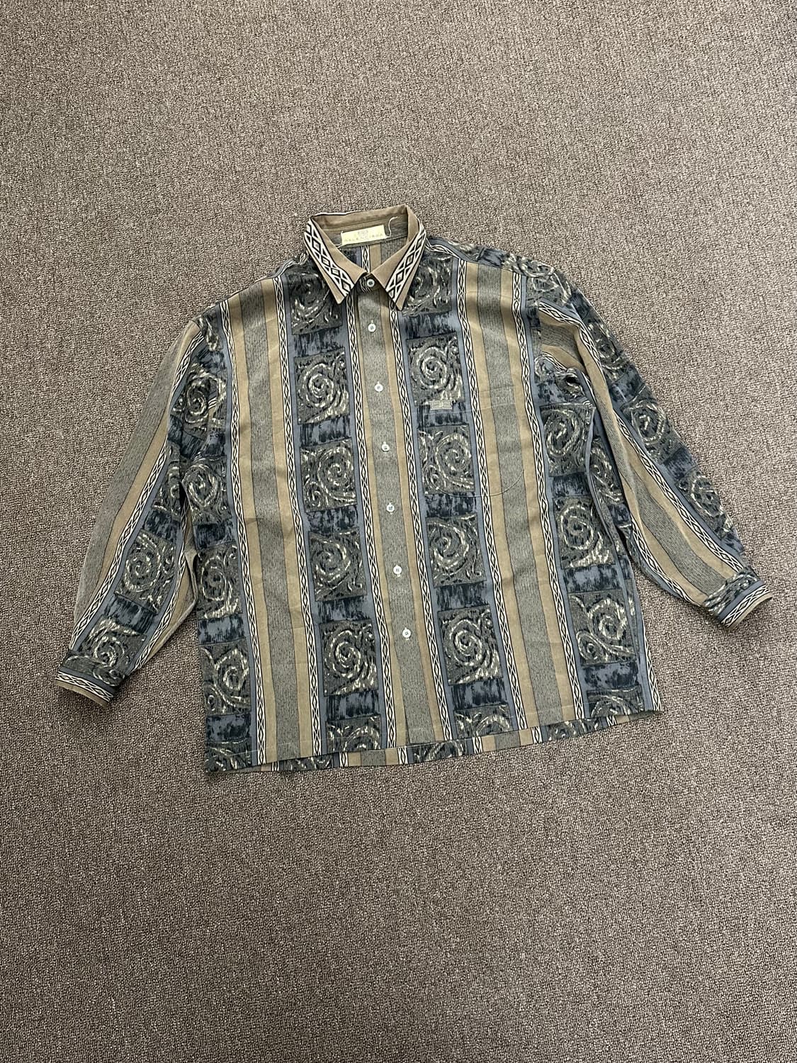 OS)발렌시아가 빈티지 패턴 셔츠 상품이미지1