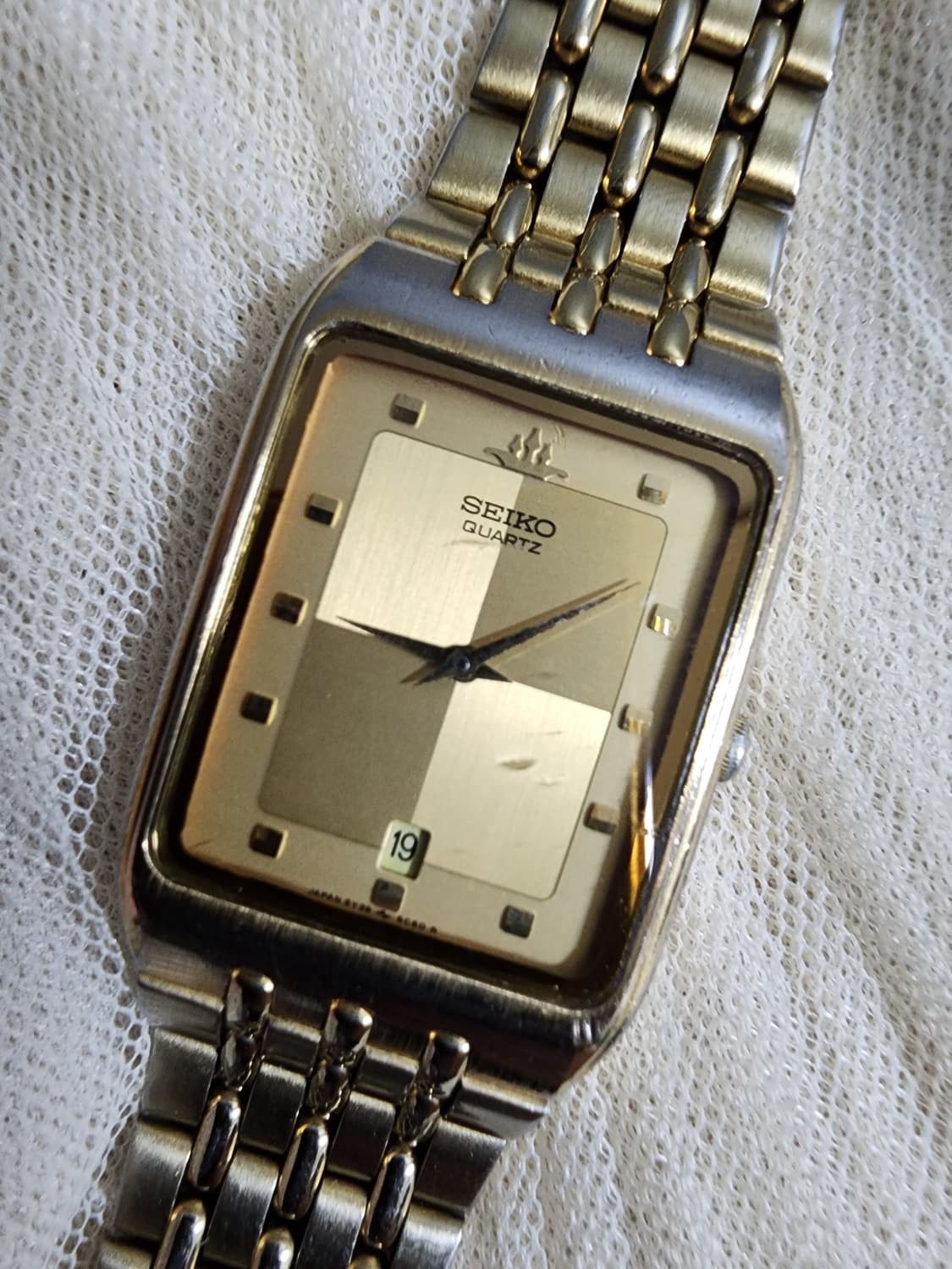 빈티지 SEIKO 세이코 쿼츠 사각 금장 시계 상품이미지3