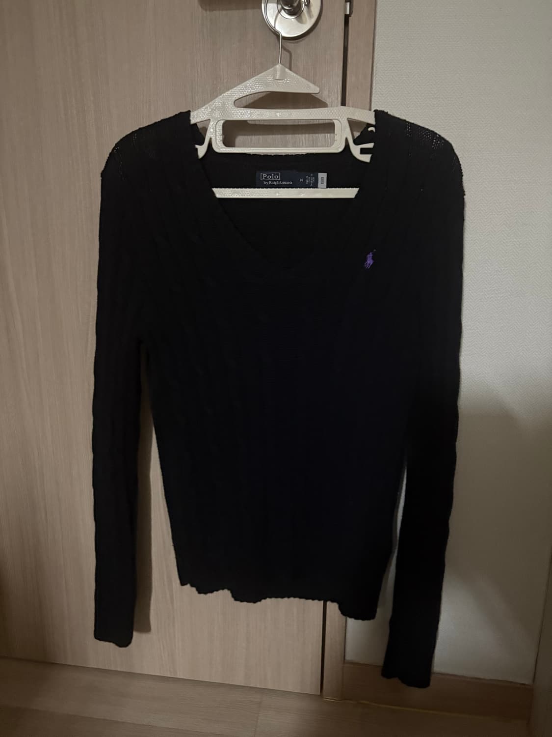 폴로 랄프로렌 브이넥 니트 블랙 퍼플포니 상품이미지1