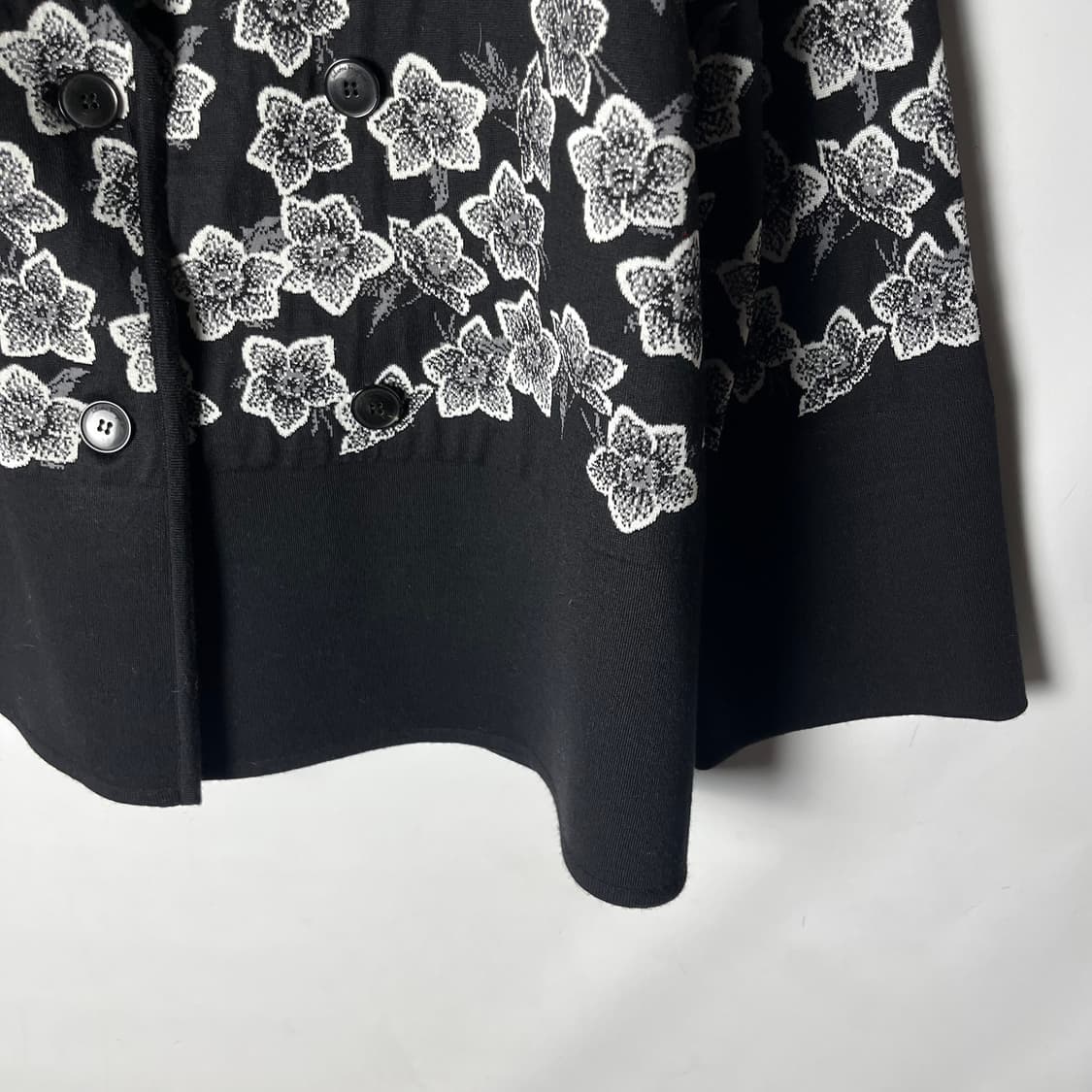 [Ferragamo] 살바토레 페라가모 플로럴 케이프 울 가디건 상품이미지3