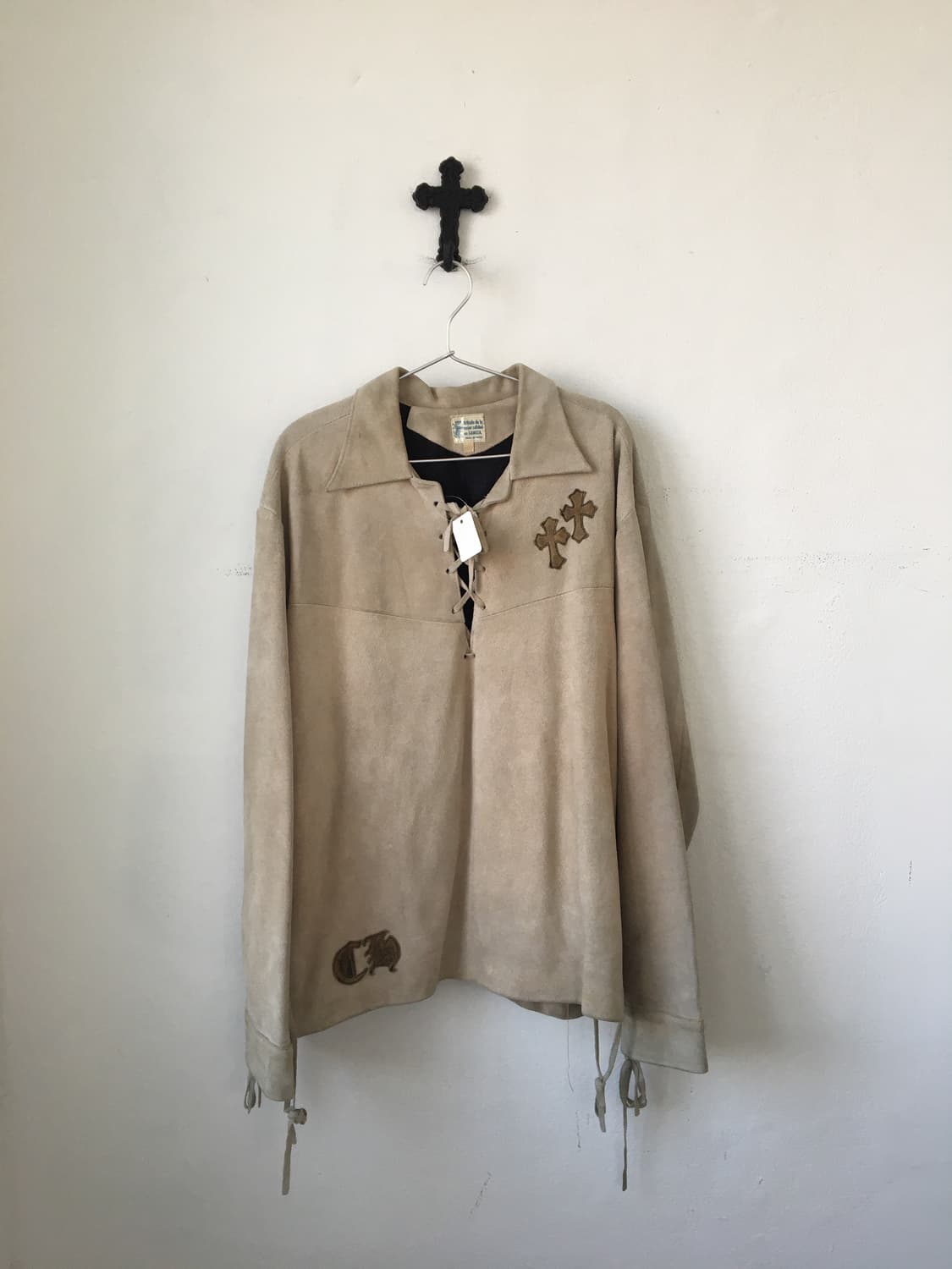 Cross patch point suede top 상품이미지2