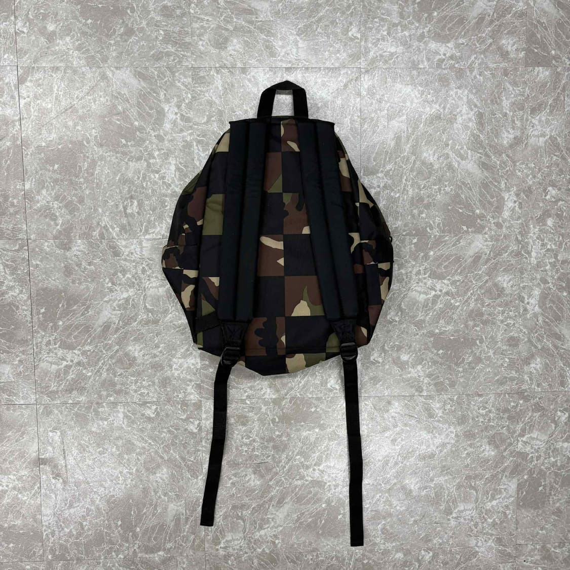 Eastpack 이스트팩 핀터깔 카모플라쥬 포켓 백팩 상품이미지2
