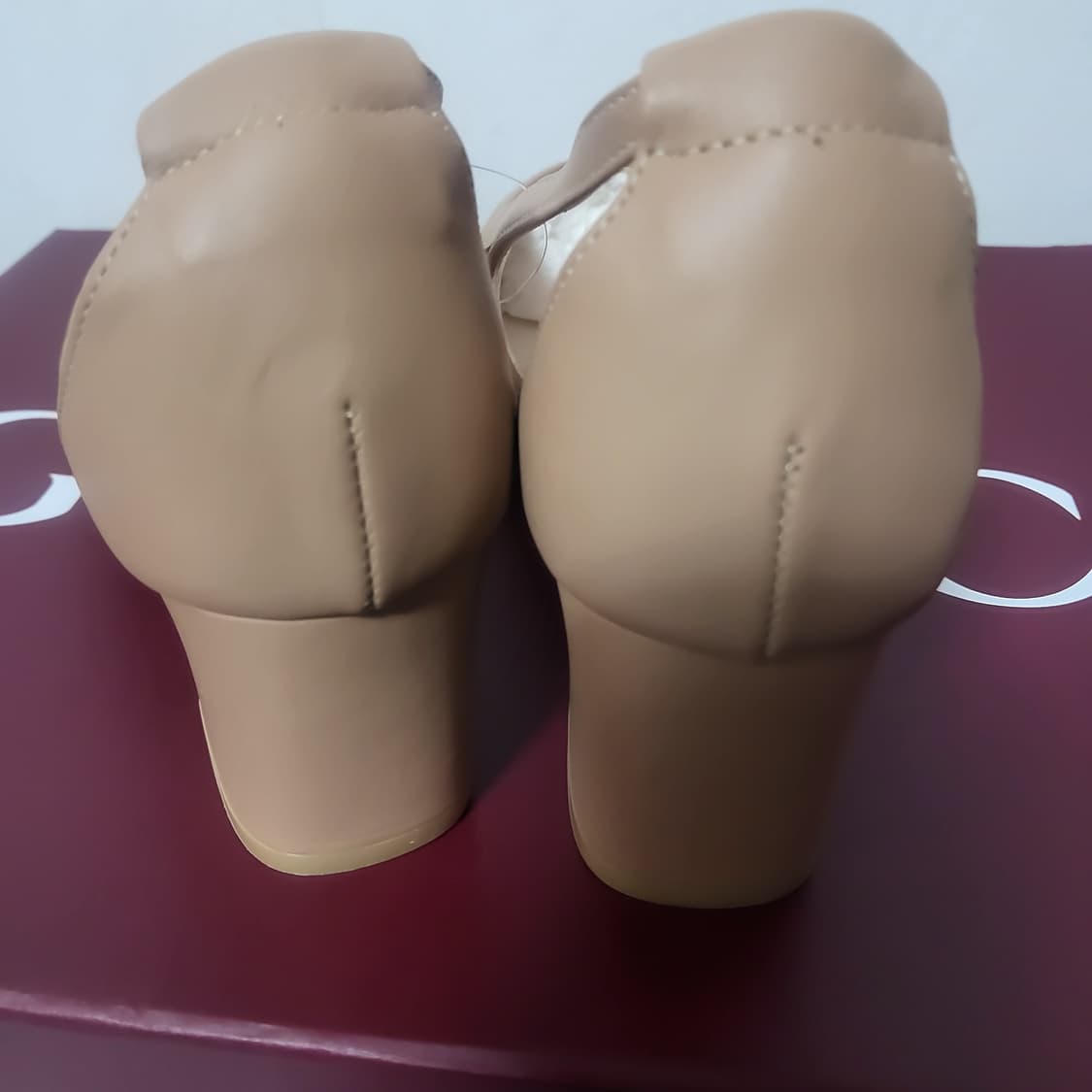 새상품 금강제화 가죽 미들 힐 펌프스 여자 여름 구두  245 15만 상품이미지3