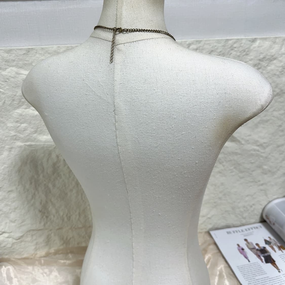 빈티지 황동 리벳  목걸이 상품이미지3