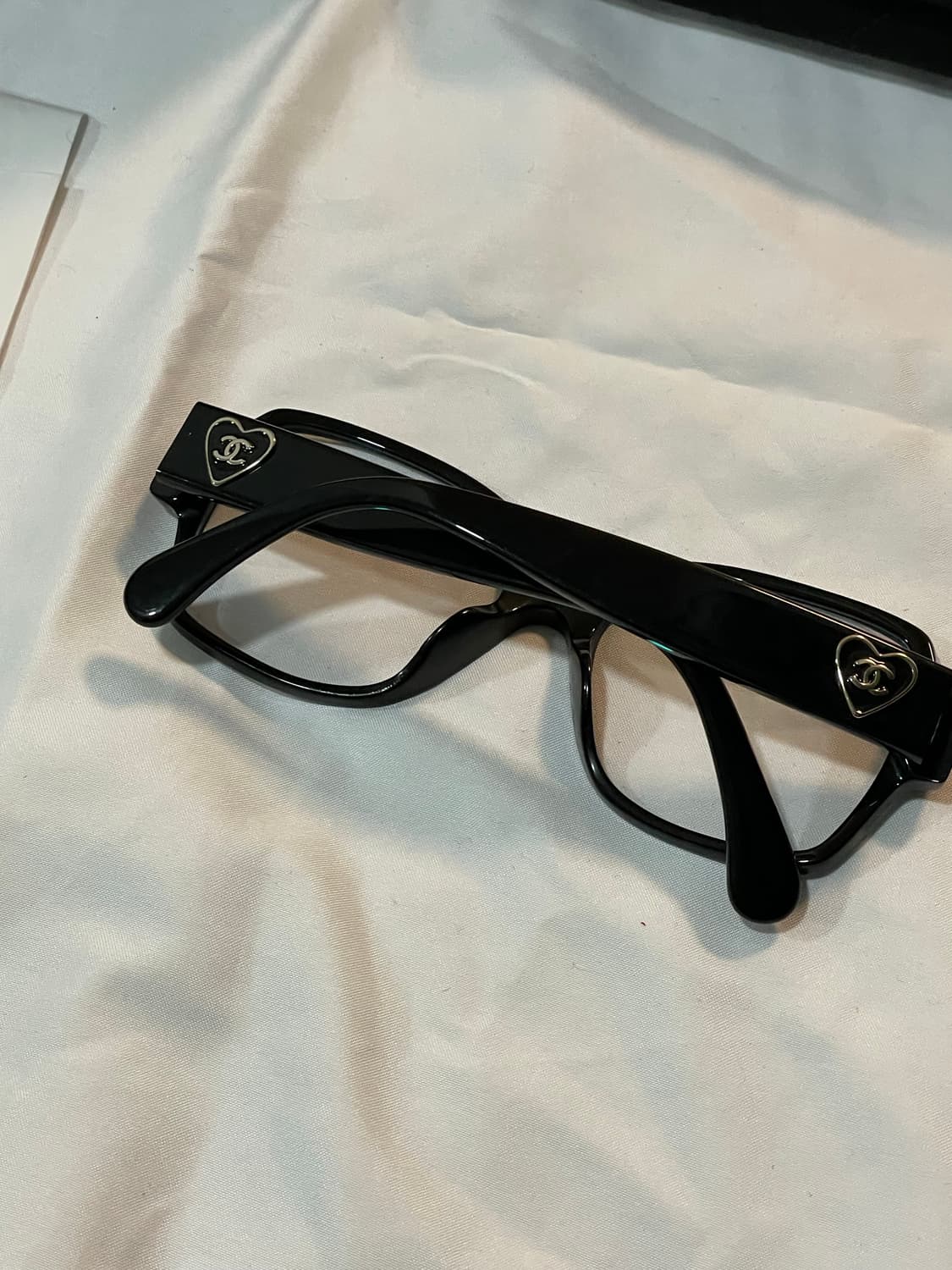 샤넬 하트참 스퀘어 안경 상품이미지4