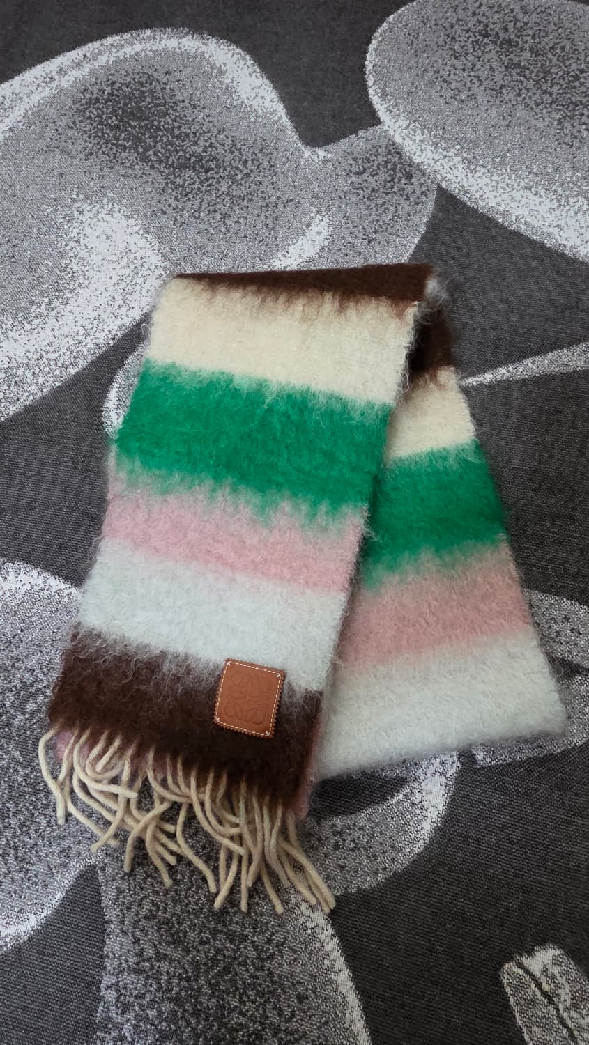 로에베 멀티 스트라이프 모헤어 머플러 상품이미지3