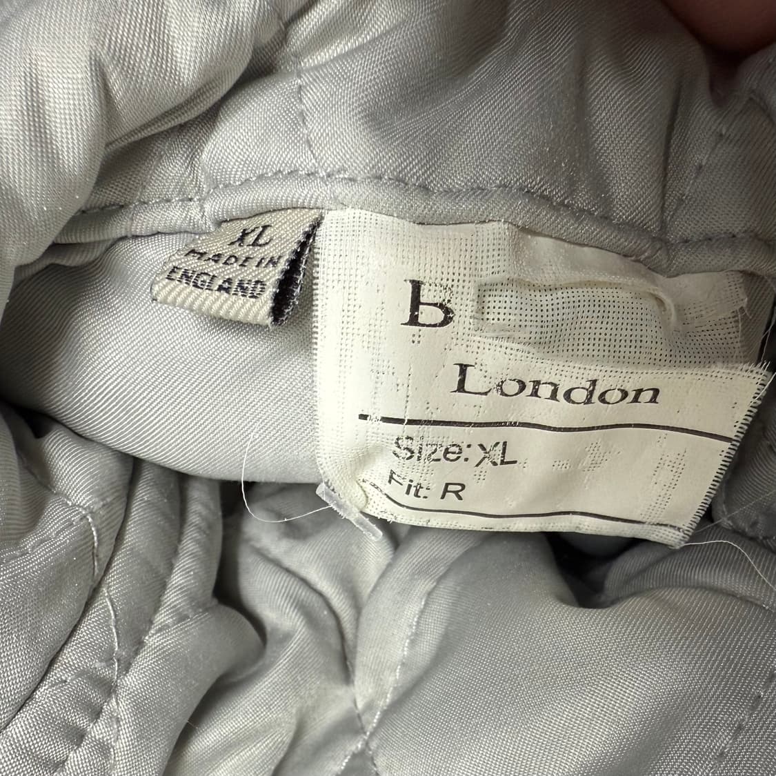 XL 버버리 여성용 누빔퀼팅 코트 상품이미지5