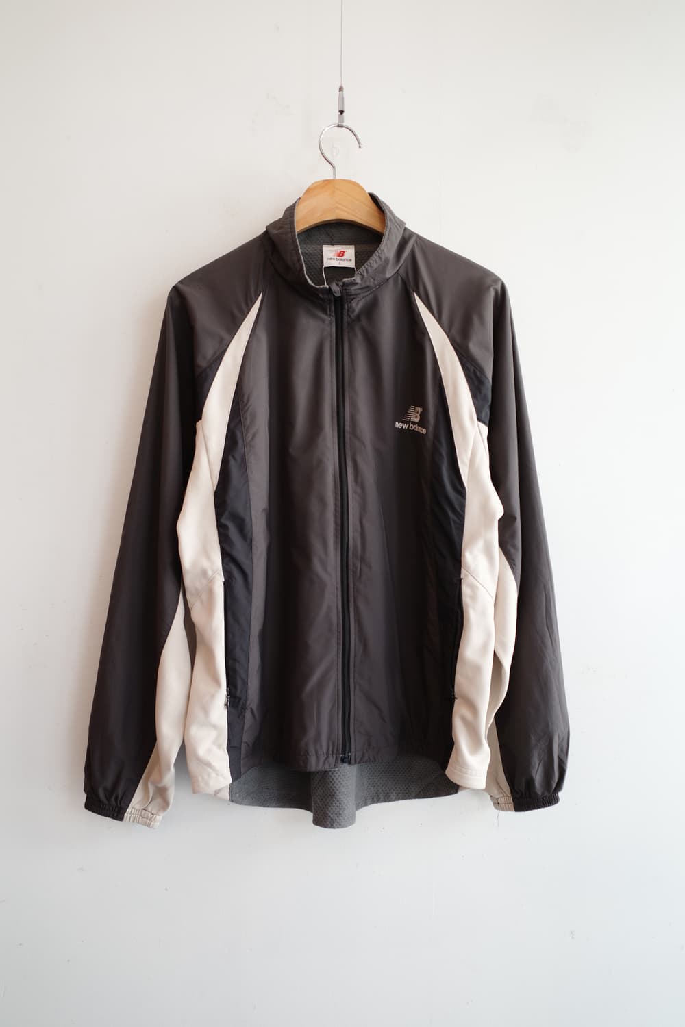 New Balance 뉴발란스 윈드브레이커 상품이미지1