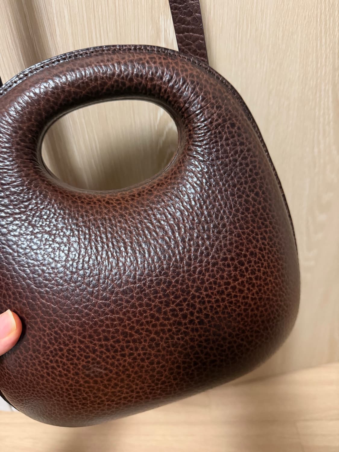 르메르 에그백 브라운 상품이미지2