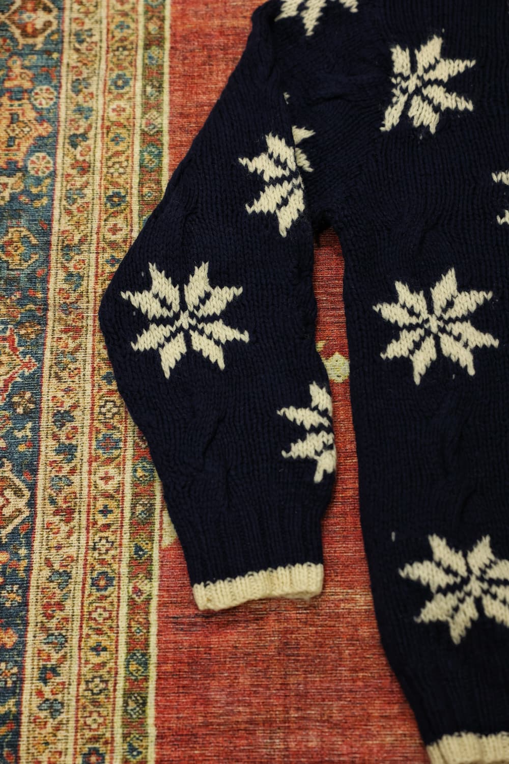 90s 빈티지 노르딕 니트 네이비 판매 상품이미지2