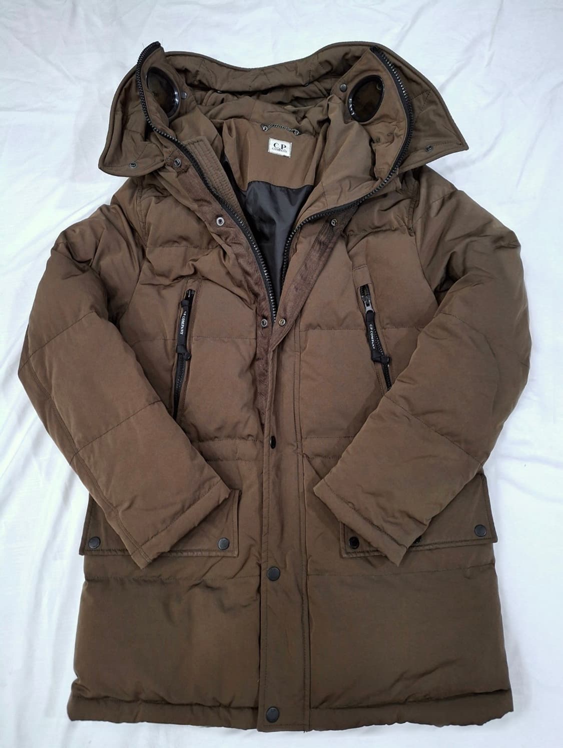 CP컴퍼니 고글 패딩 상품이미지1