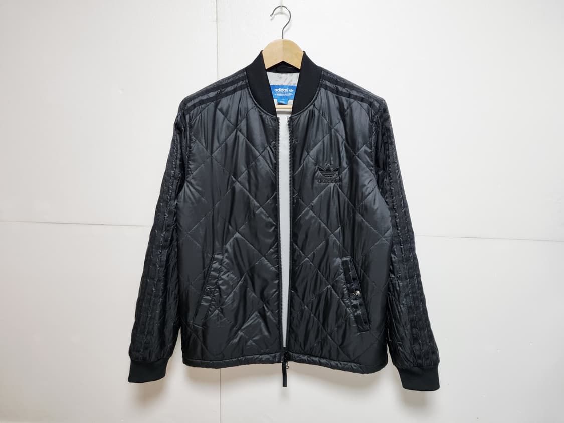 남성 아디다스 OG 불꽃 트레포일 퀼팅 슈퍼스타 봄버 점퍼 자켓 패딩 상품이미지1