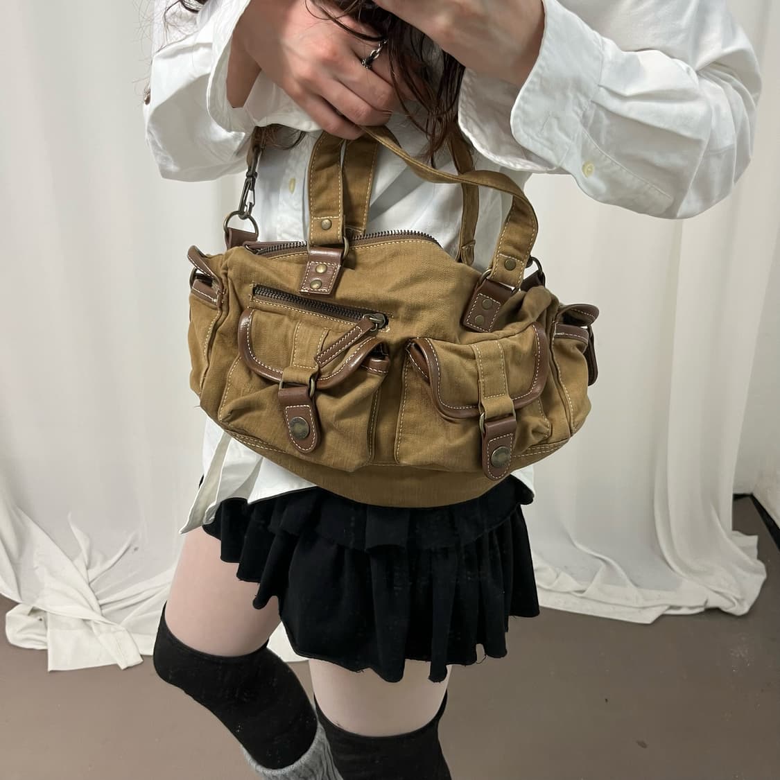 Who.A.U brown cross bag 상품이미지2