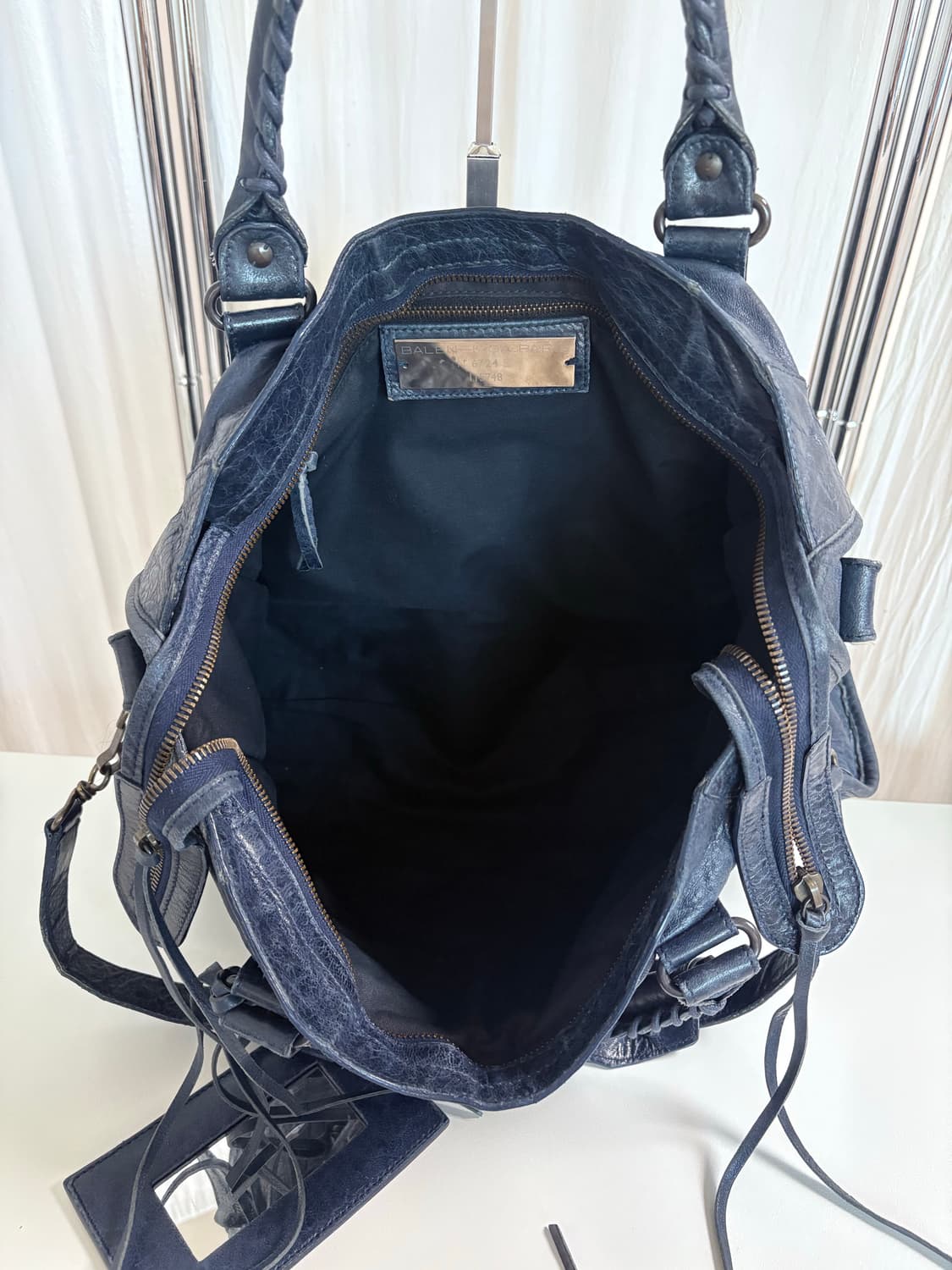 발렌시아가 시티 모터백 다크네이비 상품이미지8