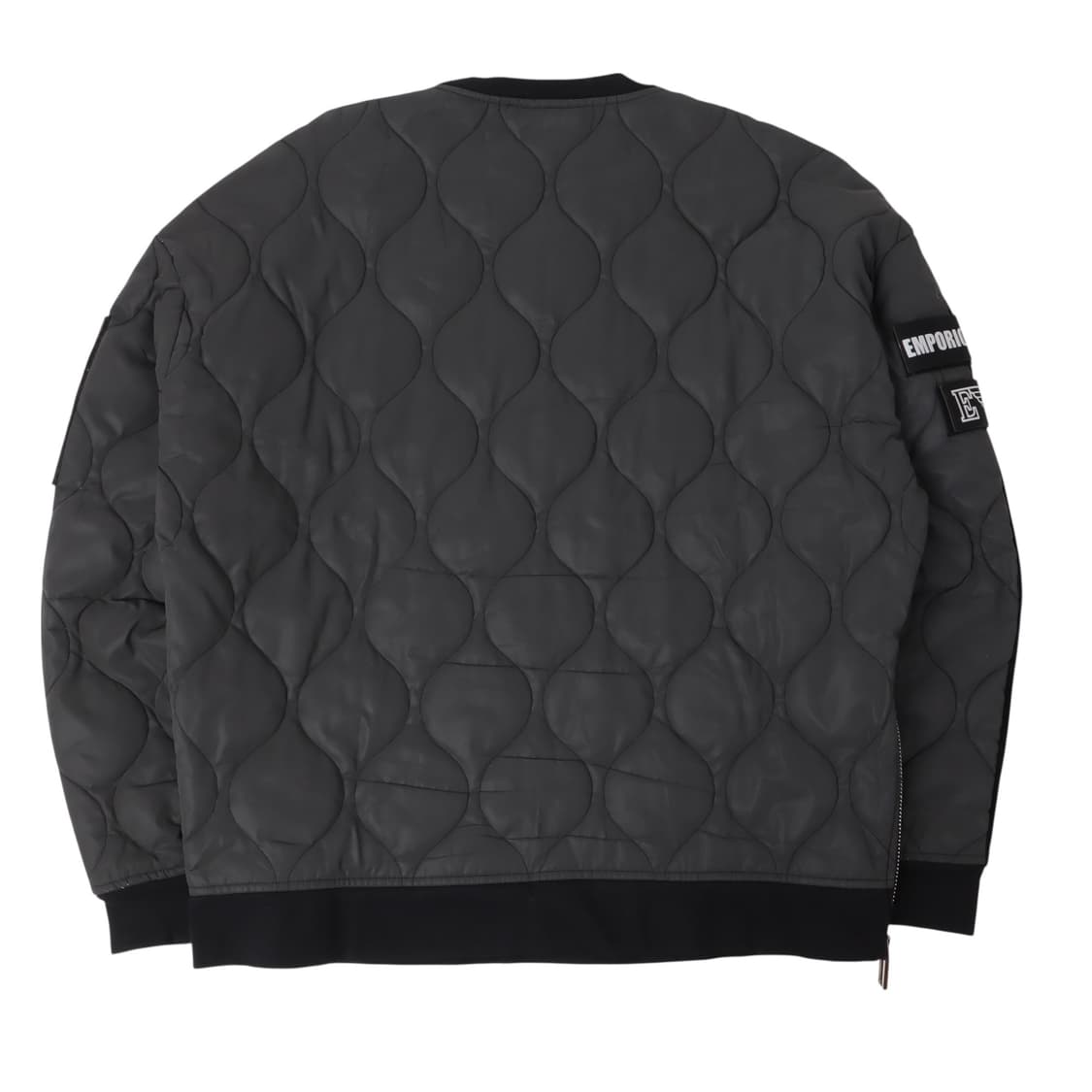 엠포리오 아르마니 벨벳 퀄팅 엠브로이드 스웻셔츠 상품이미지4