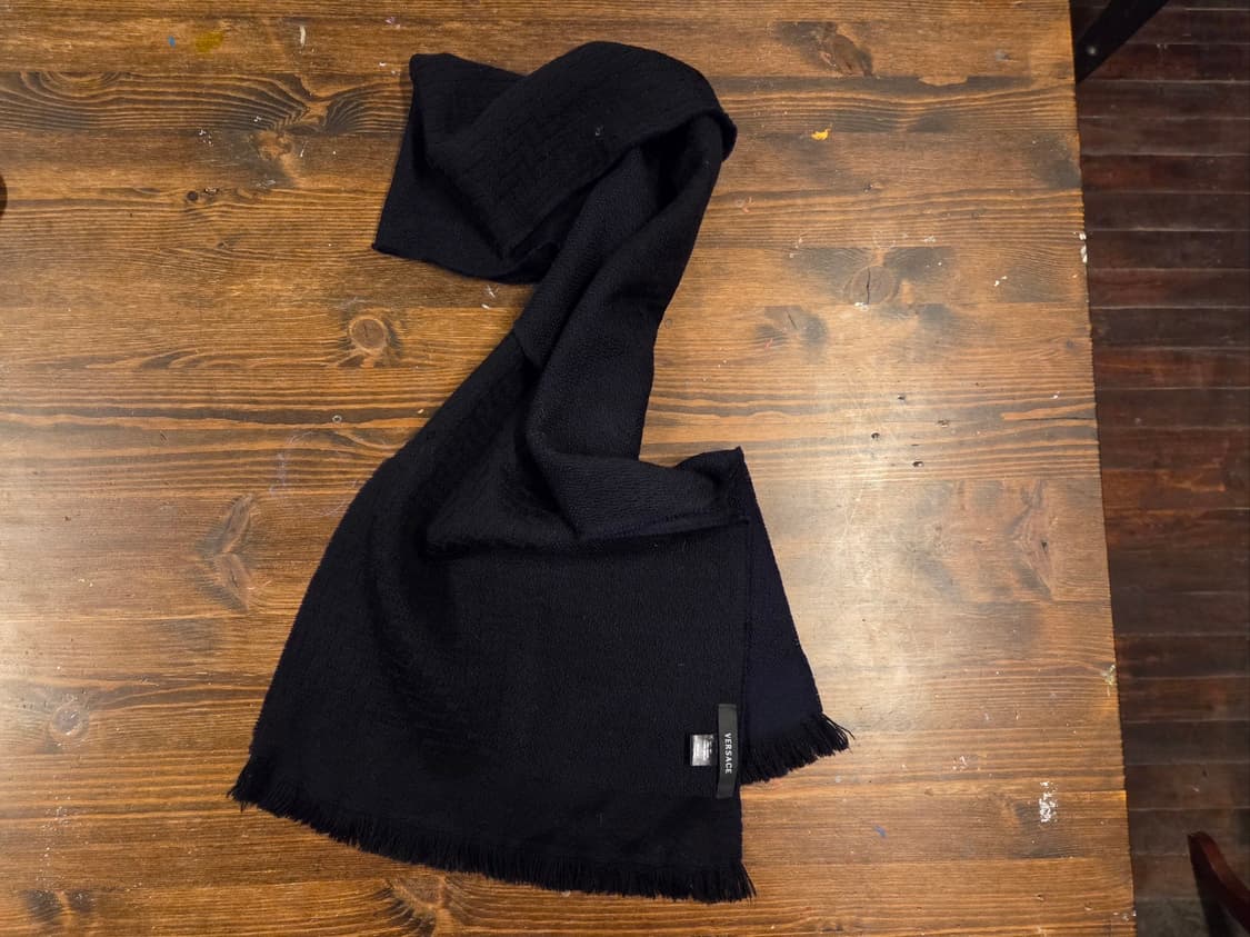 베르사체 머플러 상품이미지1