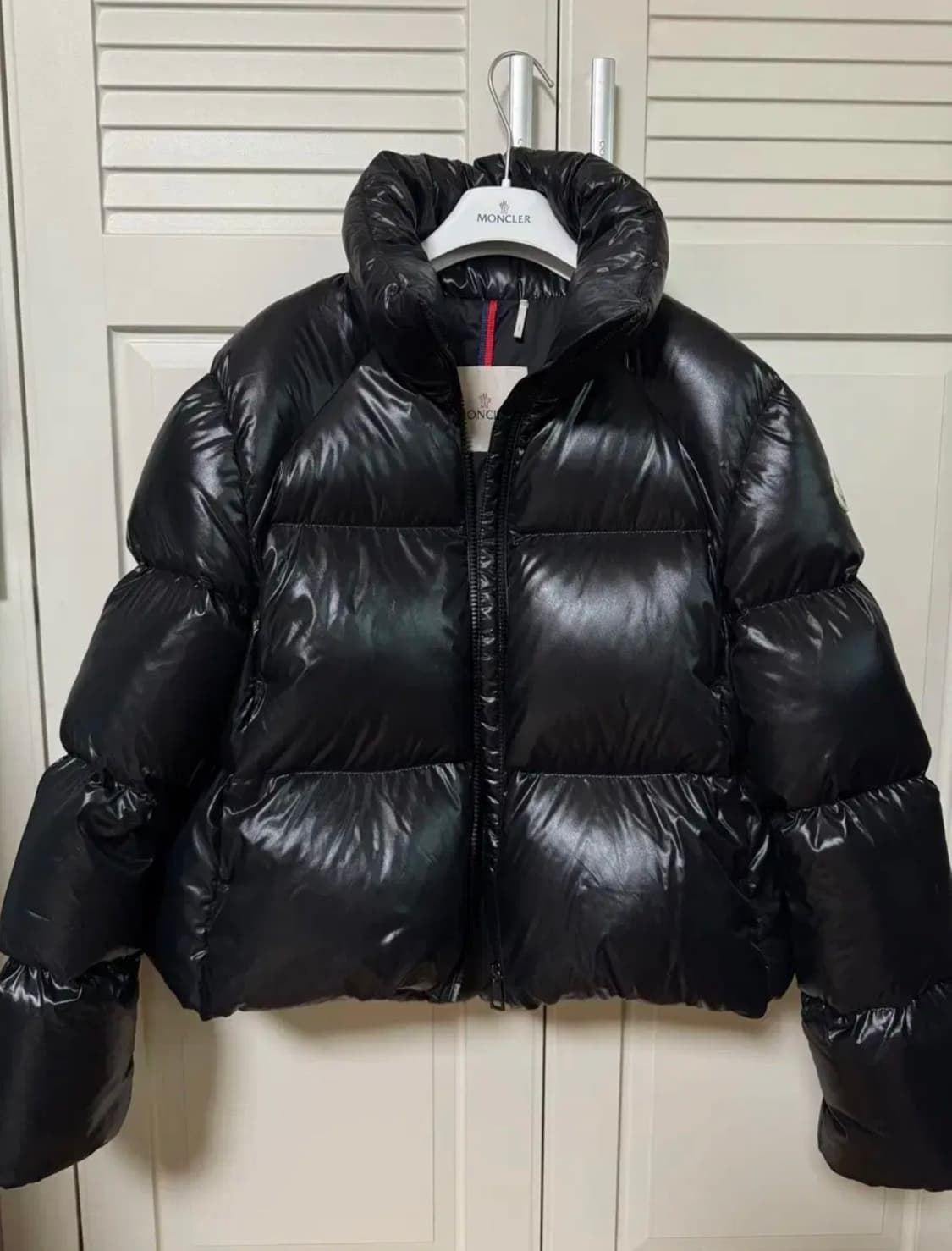 몽클레어 -> 캐나다구스 사이프레스 크롭 푸퍼로 교환 상품이미지1