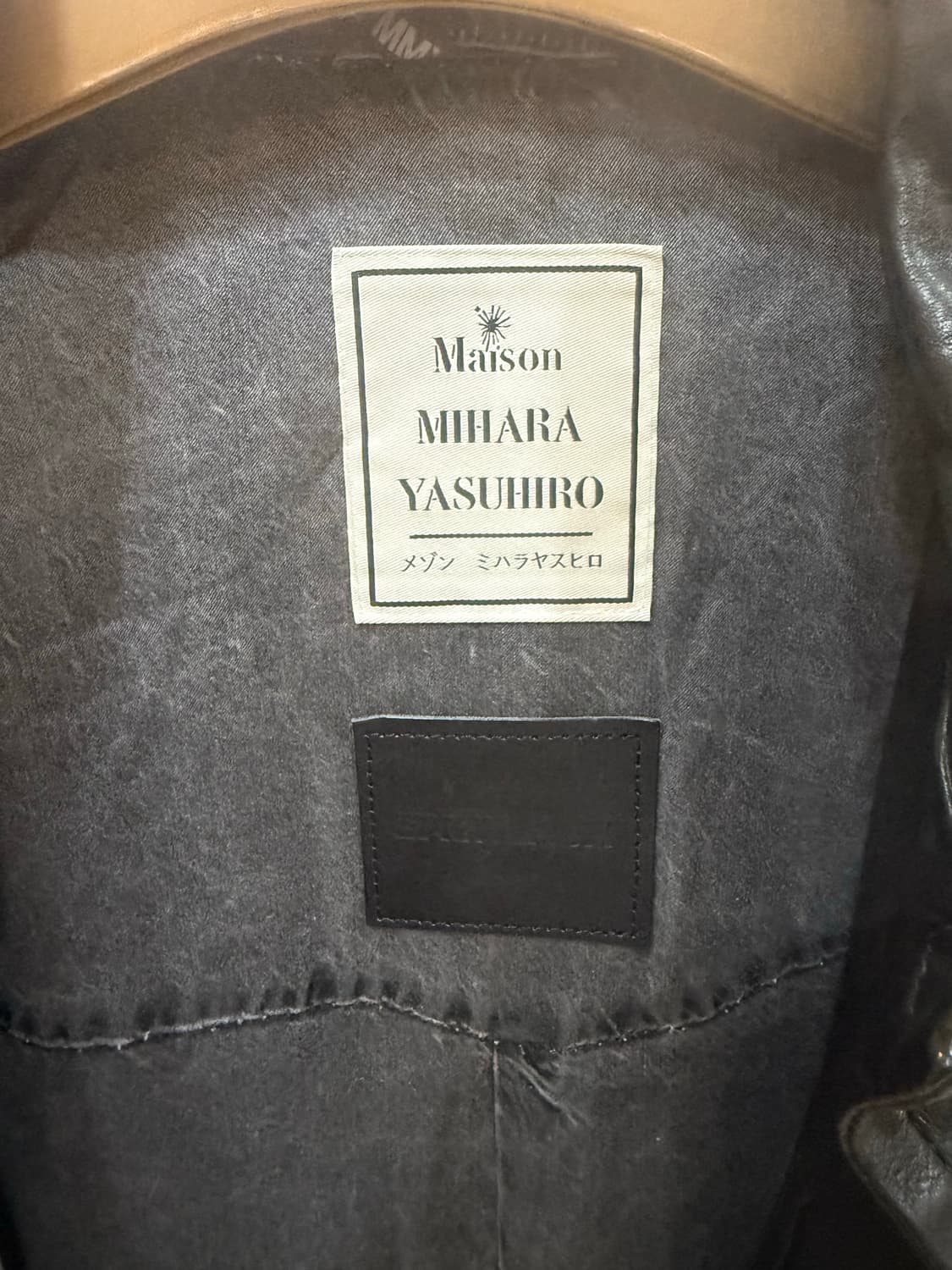 48/105 정품 미하라야스히로 백러시 가죽자켓 팝니다 상품이미지2