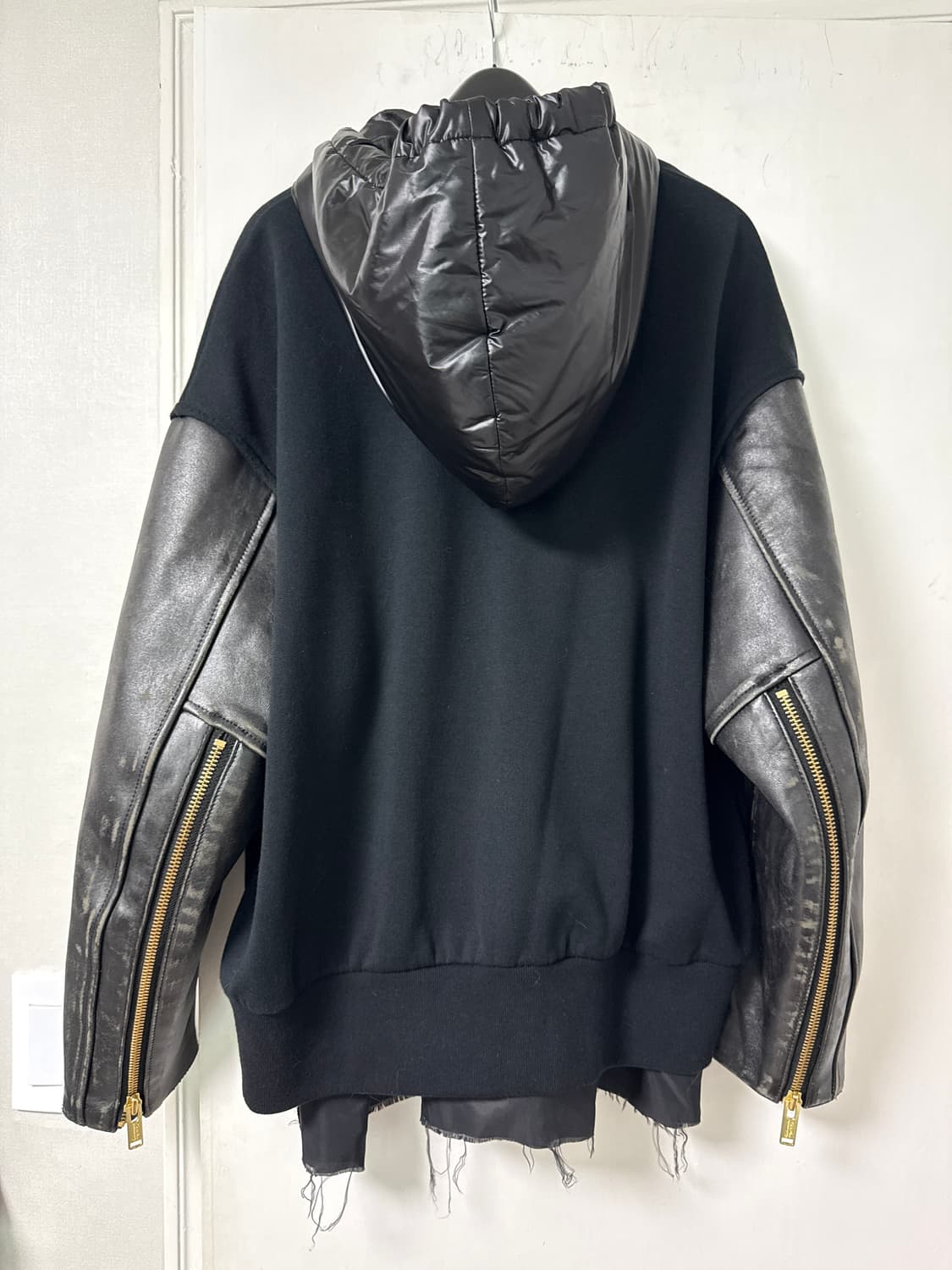 언더커버 24ss 양가죽 슬리브 나일론 후드 집업 상품이미지4