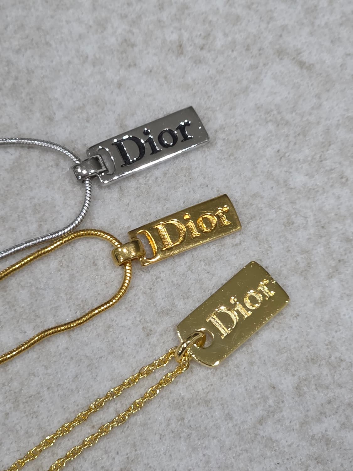 디올 DIOR 금장 로고 플레이트 스네이크 체인 목걸이(남녀공용) 상품이미지5