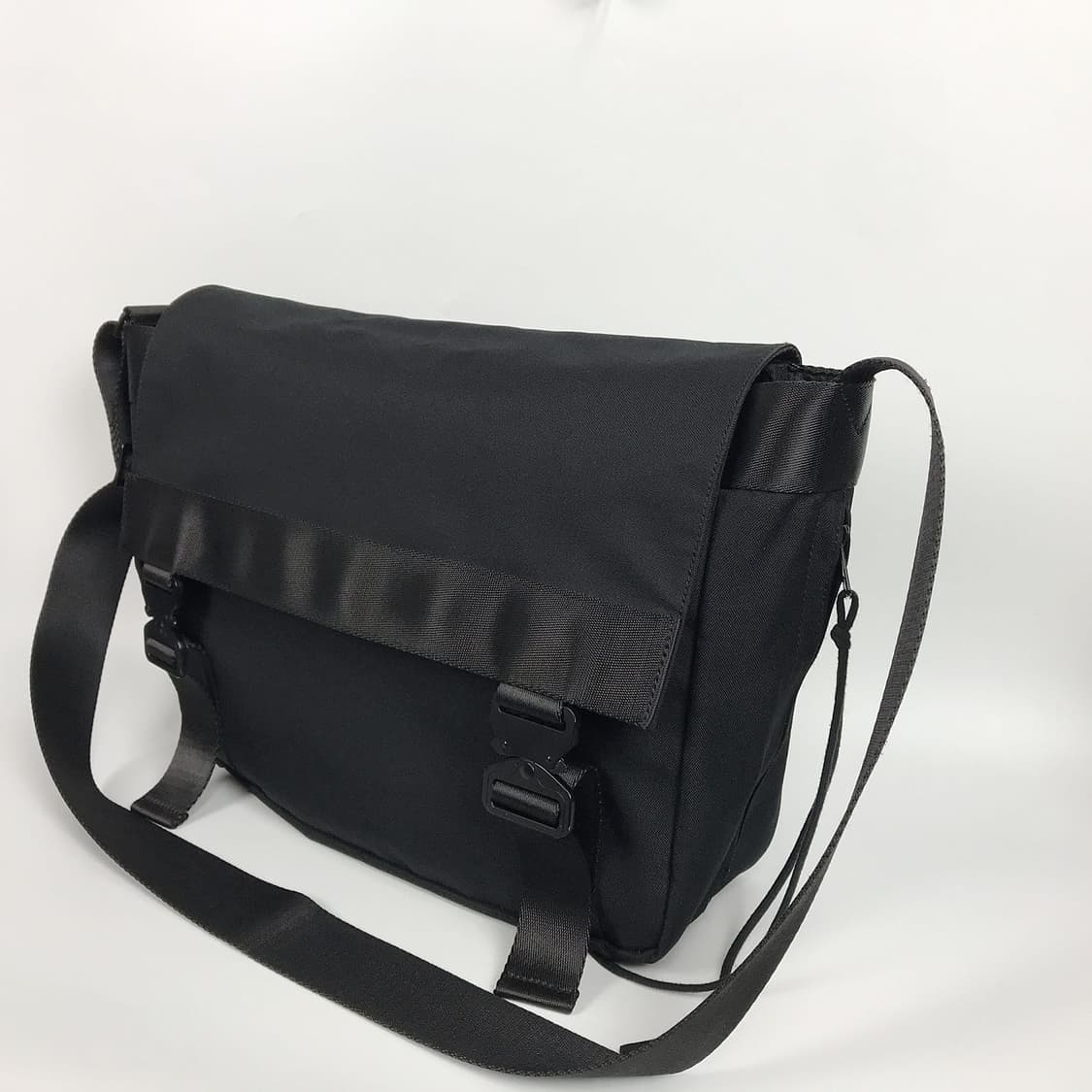 메종미네드 메신저백 크로스백 가방 상품이미지3