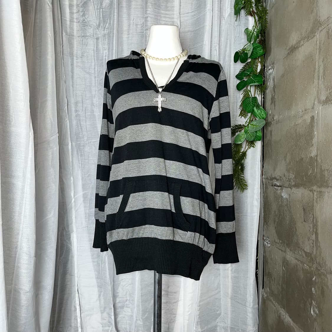 고스펑크 단가라 후드 롱슬리브 상품이미지1