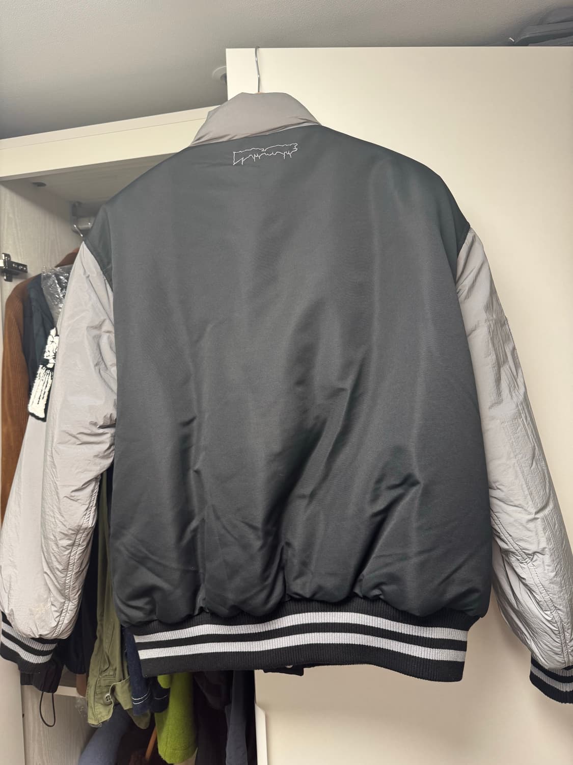 퍼킹어썸 리버시블 패딩 바시티 자켓 L 상품이미지2