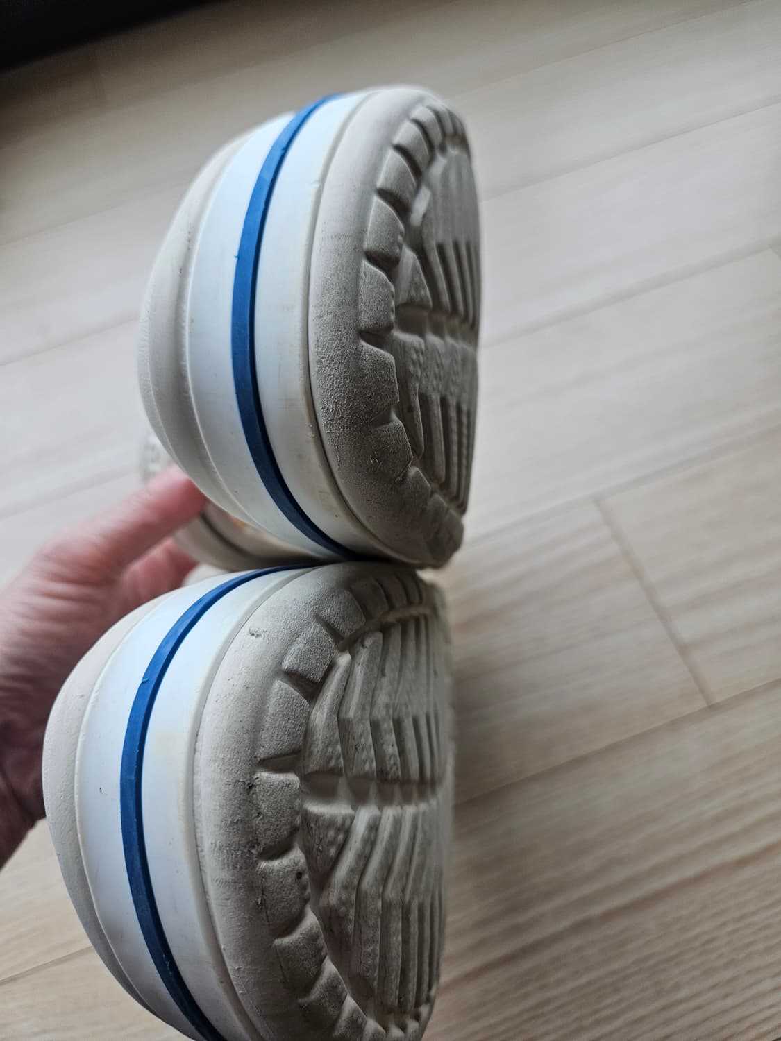 크록스바야밴드 M10W12(280)
베이지 상품이미지9